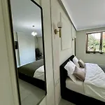 Gruia Garden Апартаменти *