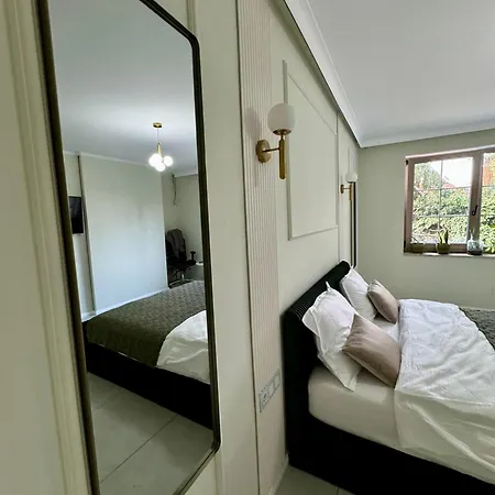 Gruia Garden Lejlighed *