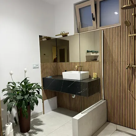 Lejlighed Gruia Garden *