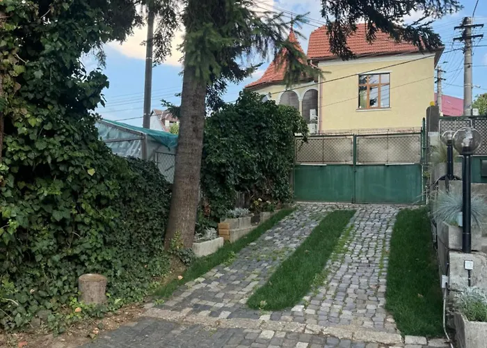 Gruia Garden Apartmán